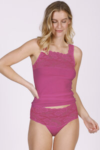 Nina von C Luxe tailleslip met breed kant, lotus roze