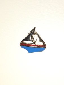 Floating Locket Charm Zeilboot